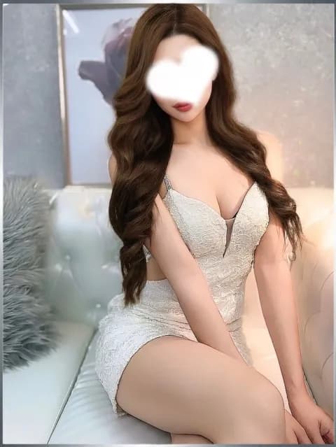 黒川レナさんのプロフィール｜大阪日本橋・メンズエステ｜REST SPA PREMIUM(レストスパプレミアム)