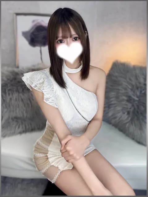 泉みゆ
