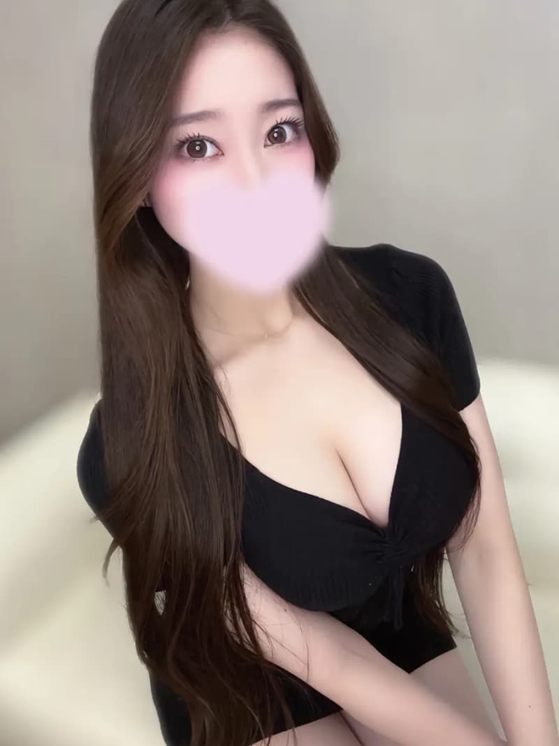 美波れい（みなみ れい）