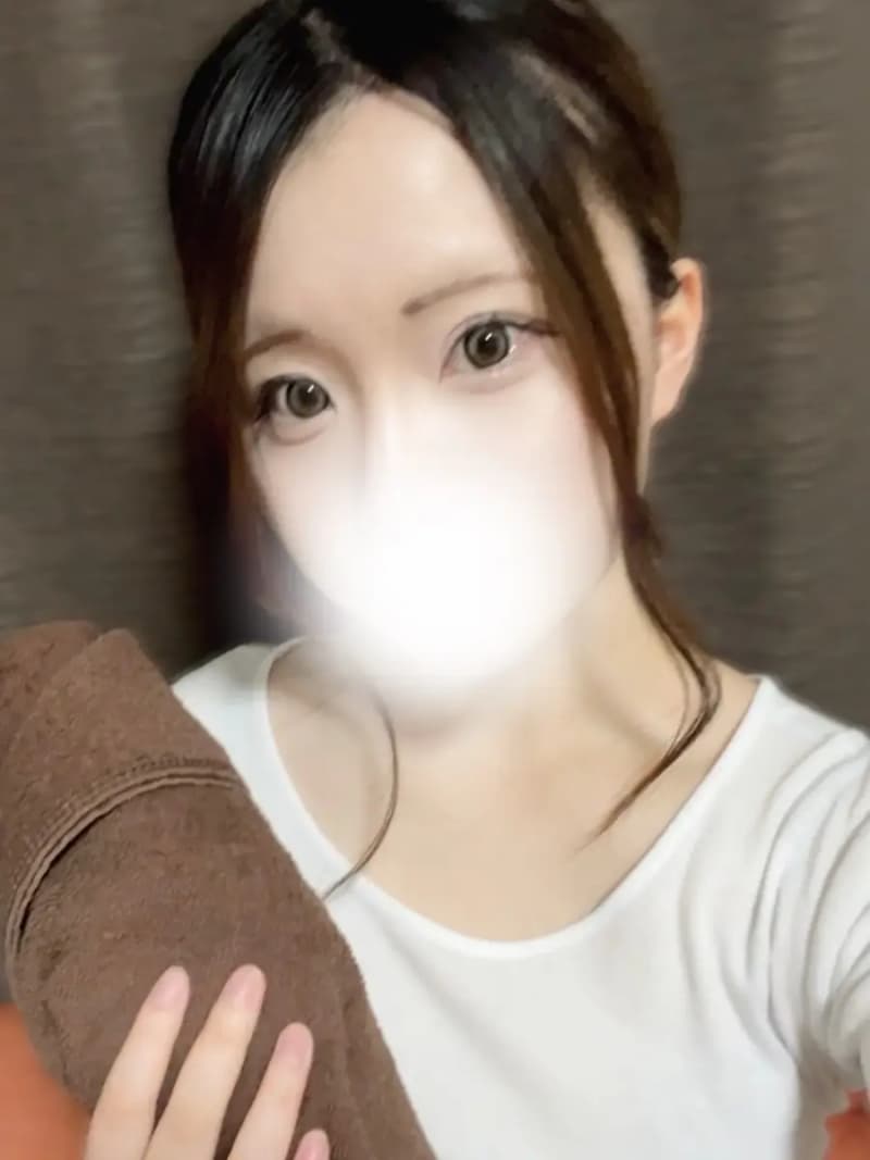 白雪あやね（しらゆき あやね）