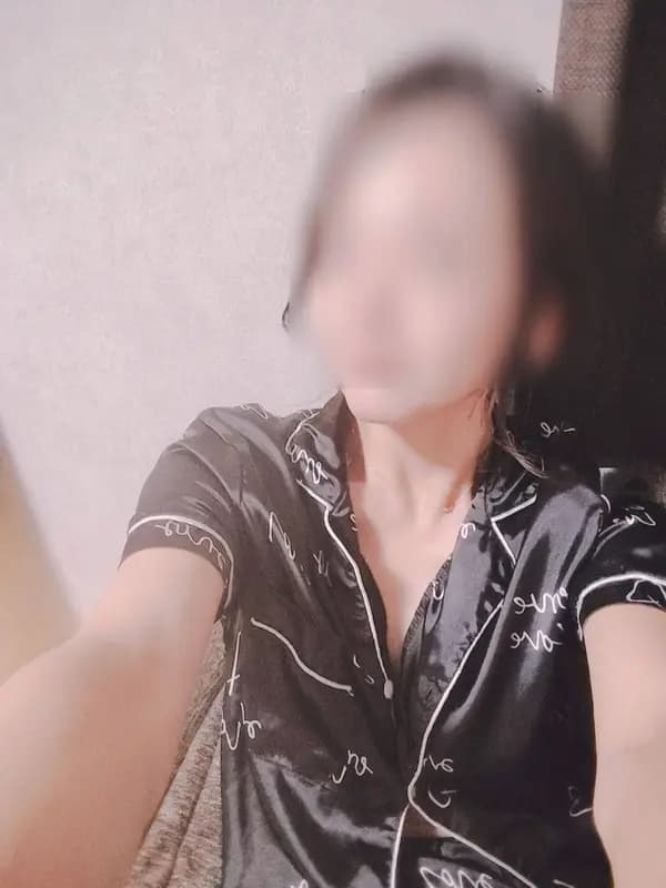 なこプロフィール｜鹿児島市メンズエステ『ソフトクリーム』