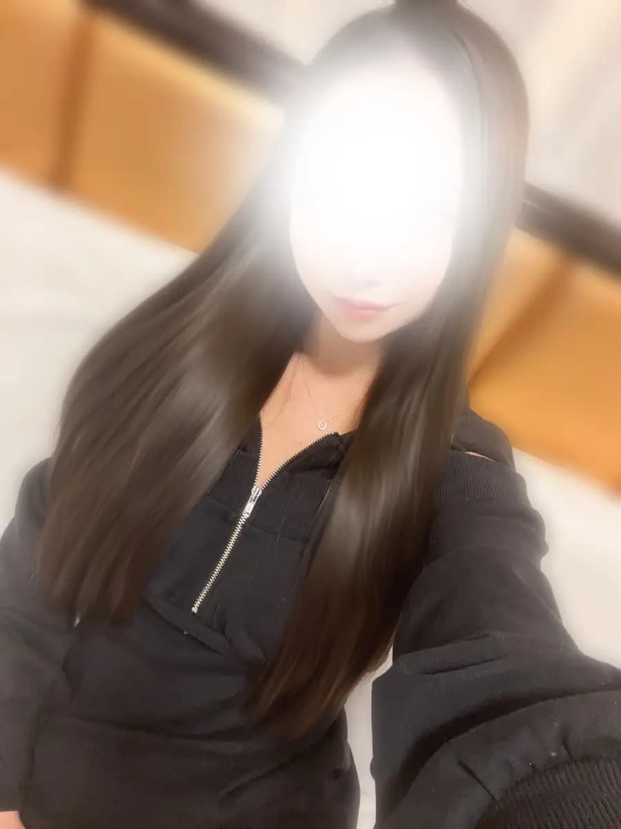 りおプロフィール｜名古屋、名駅、栄、金山、メンズエステ『sirena(シレーナ)』