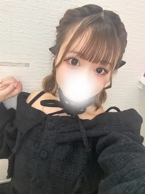 りな | Ambitious Omiya