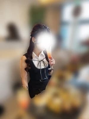 七海かりんさんのプロフィール | 大阪 日本橋のメンズエステ【うさぎのお部屋】