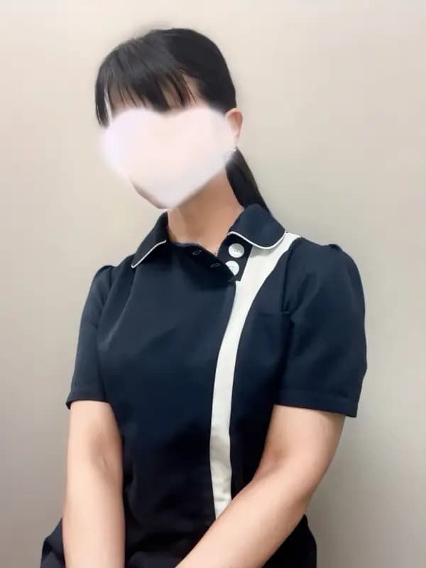 さくらさんのプロフィール｜浜松駅から一番近い｜ＪＲ浜松駅南口徒歩２分｜男性向けエステサロン｜全身オイルリンパマッサージサロン｜お仕事疲れに｜ゴルフ帰りに｜ご利用ください！｜駅SPA