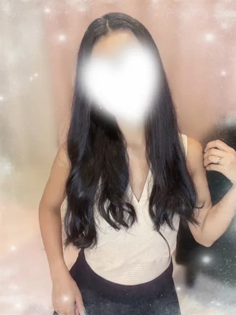 江川 ゆなさんのプロフィール|大阪梅田・メンズエステ|Eden Spa~エデンスパ~