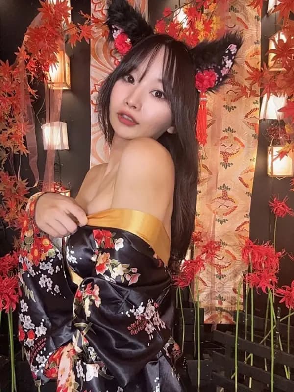 都築ひとみさんのプロフィール|新宿・大久保・高田馬場・池袋・恵比寿 メンズエステ|ELTERAS TOKYO - エルテラス -