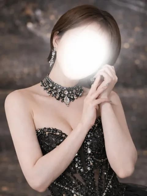 神楽坂　ひなさんのプロフィール｜大阪・メンズエステ｜The Gloss