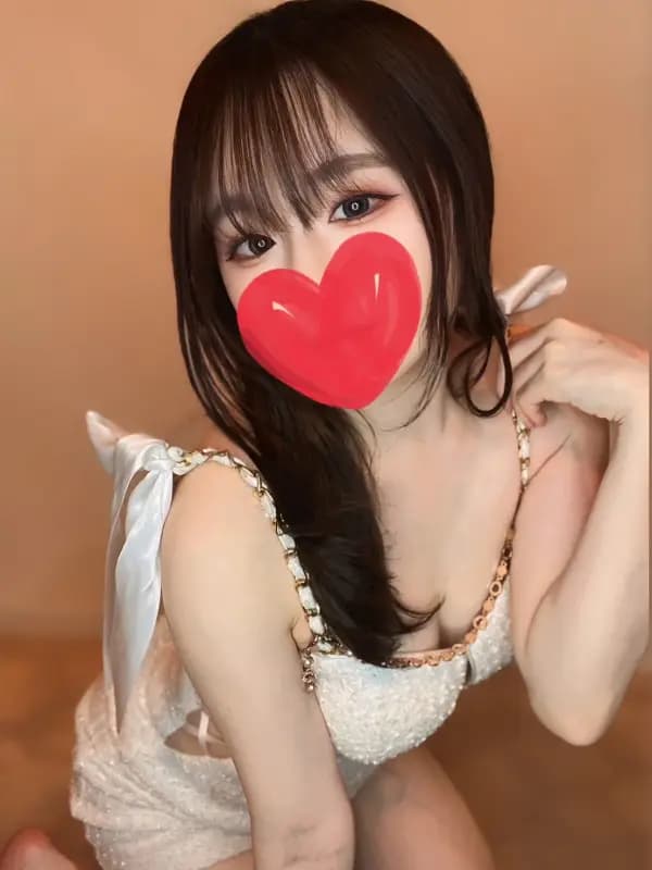 甘夢メビさんのプロフィール|新宿・大久保・高田馬場・池袋・恵比寿 メンズエステ|ELTERAS TOKYO - エルテラス -