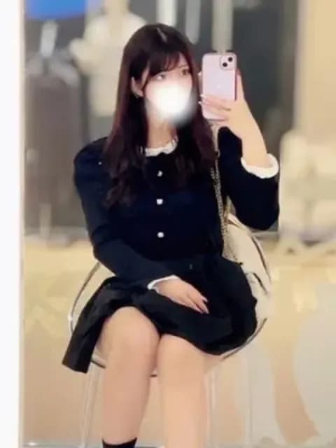 りりさんのプロフィール｜大阪・メンズエステ｜belle femme(ベルファーム)