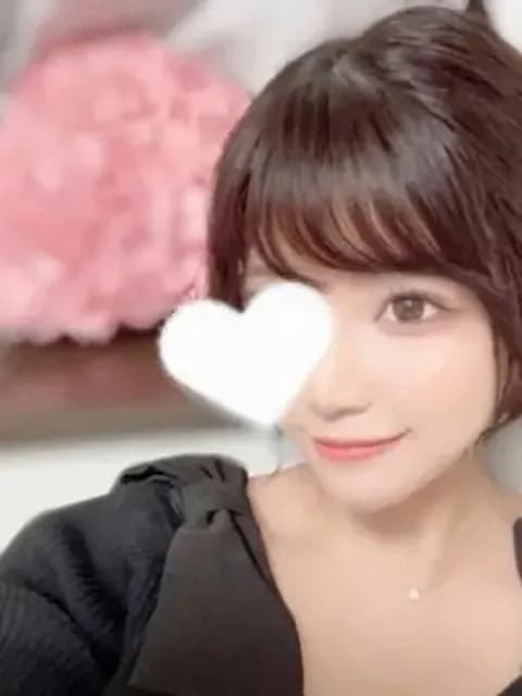 りりさんのプロフィール｜大阪・メンズエステ｜belle femme(ベルファーム)