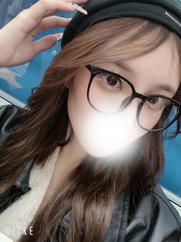 ゆいなさんのプロフィール｜二子玉川 メンズエステ｜ハニーアイス