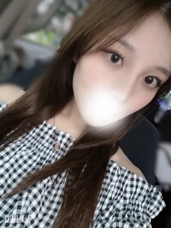 ゆいなさんのプロフィール｜二子玉川 メンズエステ｜ハニーアイス