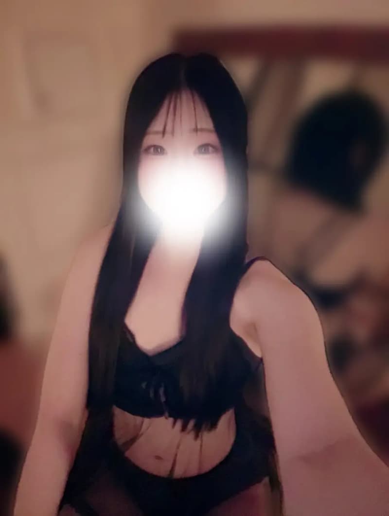 あやな