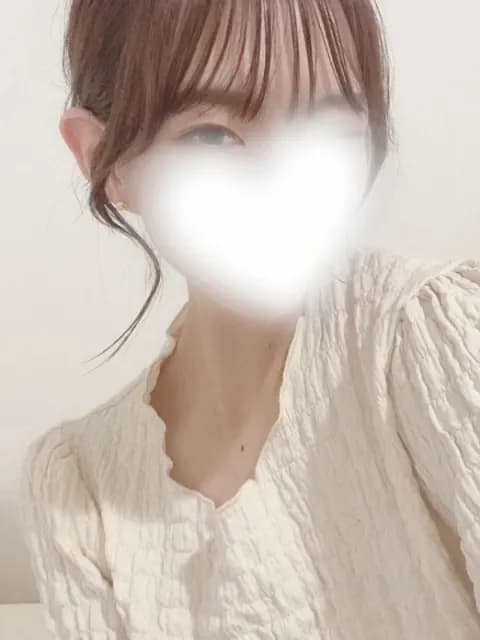 椎奈（しいな）Rランクさんのプロフィール｜小倉・メンズエステ｜Reilly