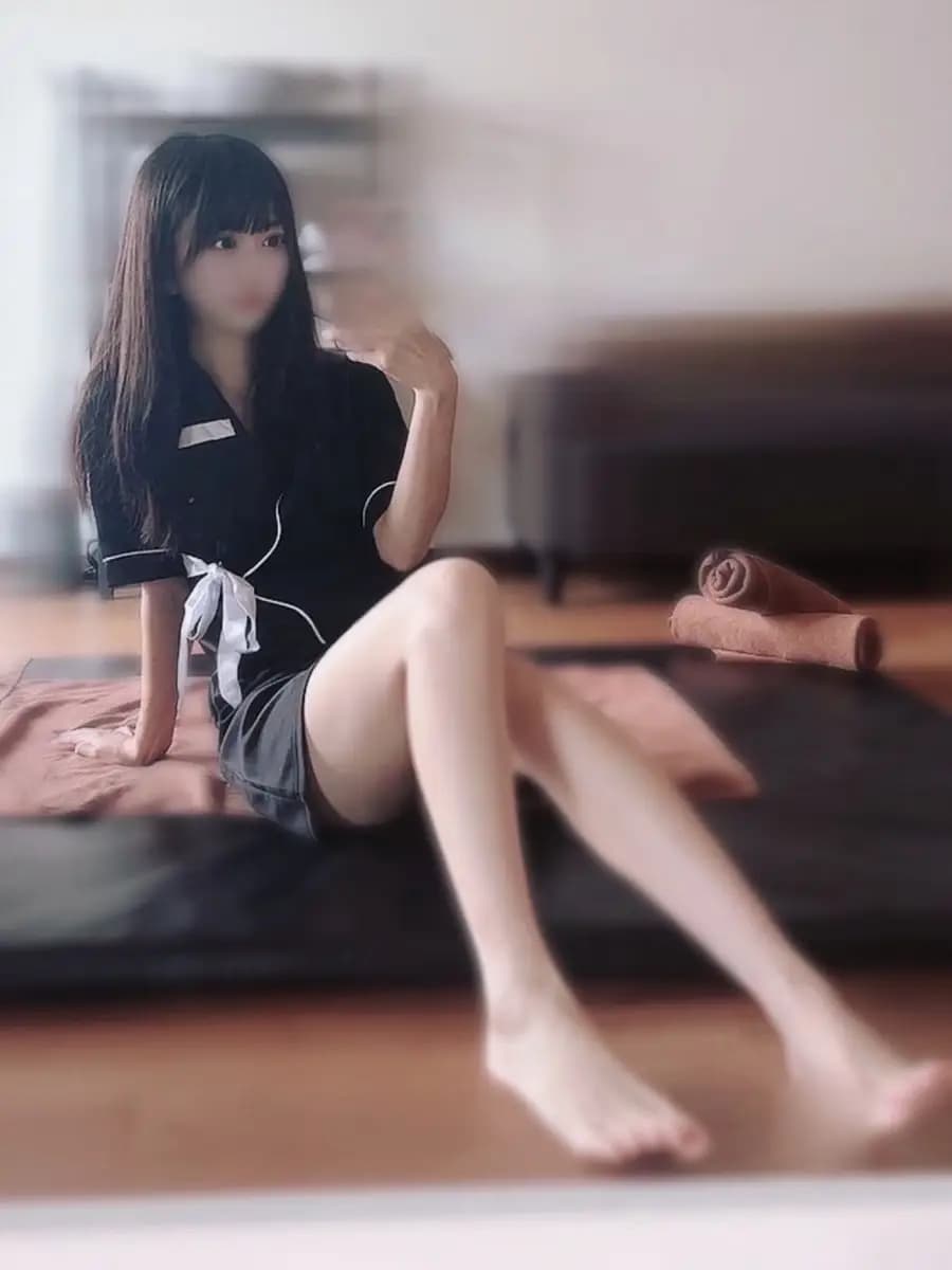春川あかり プロフィール｜神奈川 武蔵小杉 メンズエステ『LUXENTIQUE—ラグザンティーク』