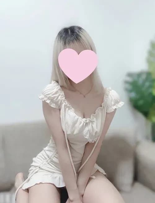 降井りくす〜色気美女の象徴 | セラピスト一覧 | 京都メンズエステ フェアリーベイ 京都駅5分 完全個室＆オイルマッサージ 初回割あり