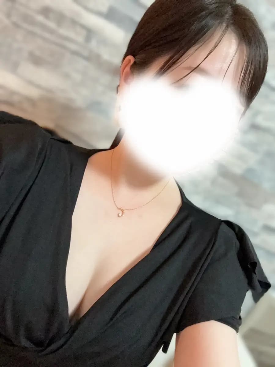 美月るな プロフィール|神奈川県 藤沢、湘南台 メンエス『Minuet(ミヌエット)』