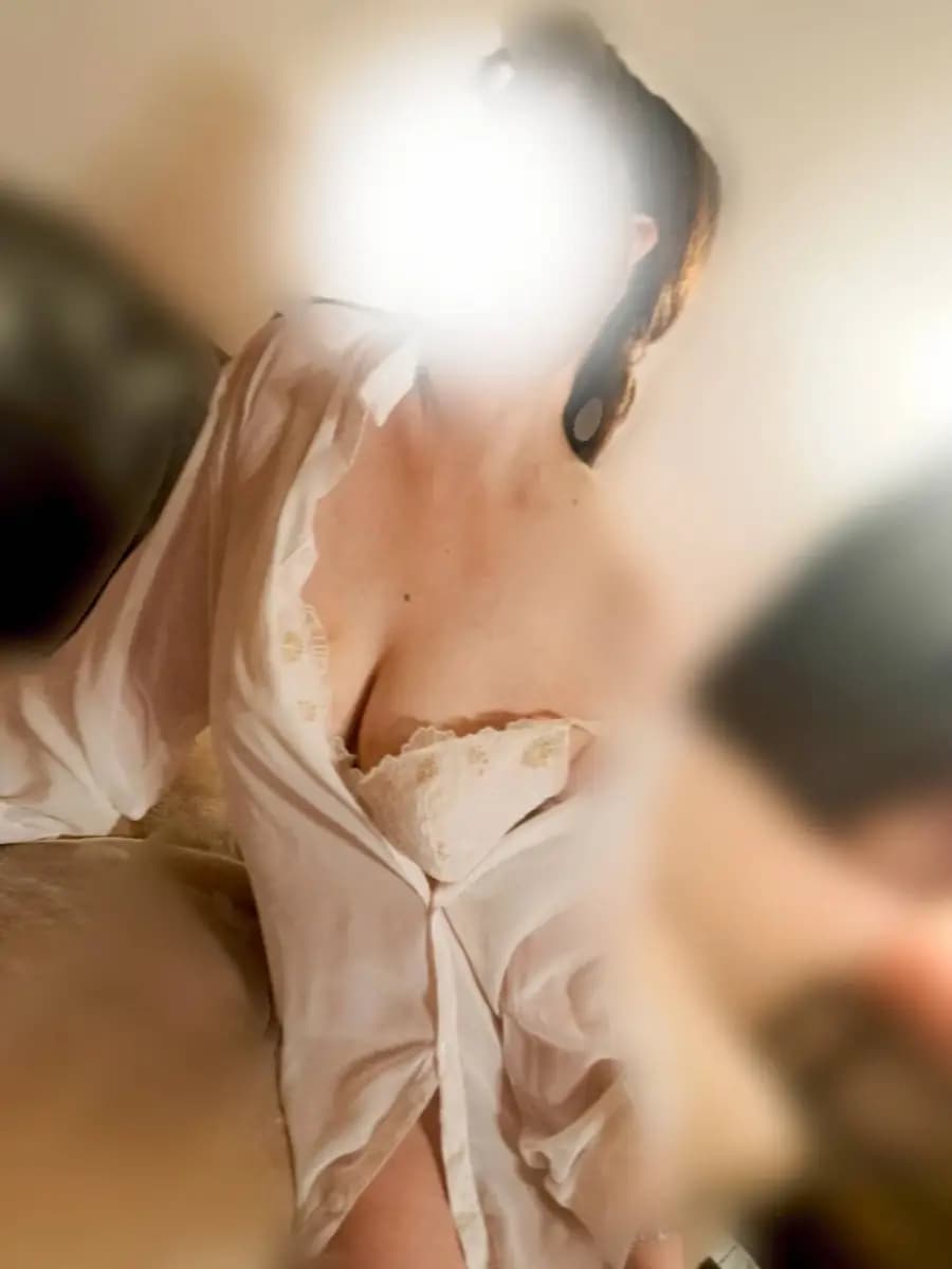 美麗 プロフィール|福岡 博多 メンズエステ『Mrs.2nd Love博多』