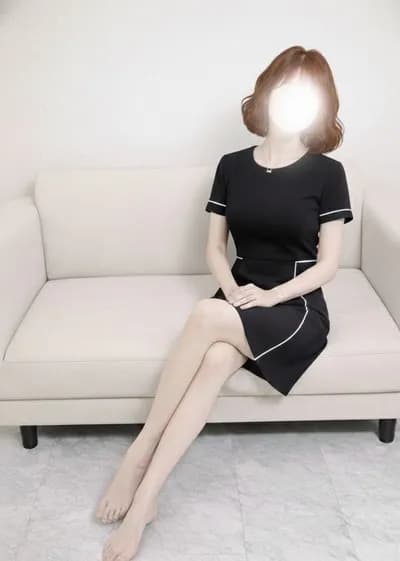 かな（シルバー） のプロフィール | Carat | 12月10日新規オープン