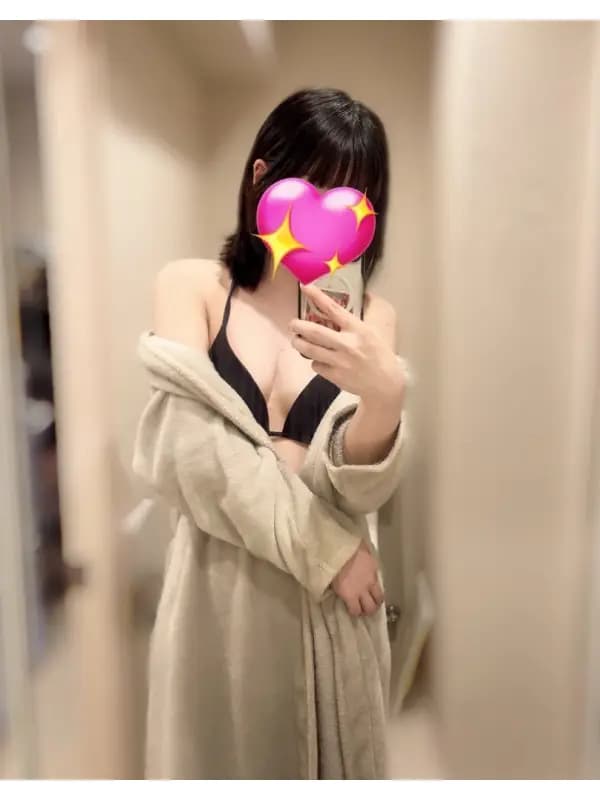 ゆきさんのプロフィール｜越谷メンズエステ｜RedRibbon（レッドリボン）越谷
