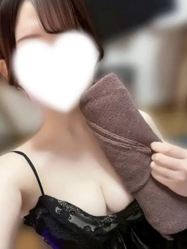 成宮プロフィール|福岡 博多メンズエステ『博多モエリー』