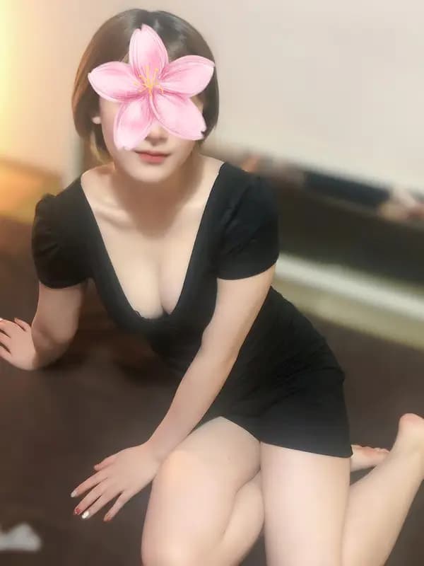 高梨 プロフィール｜福岡 博多メンズエステ『博多モエリー』