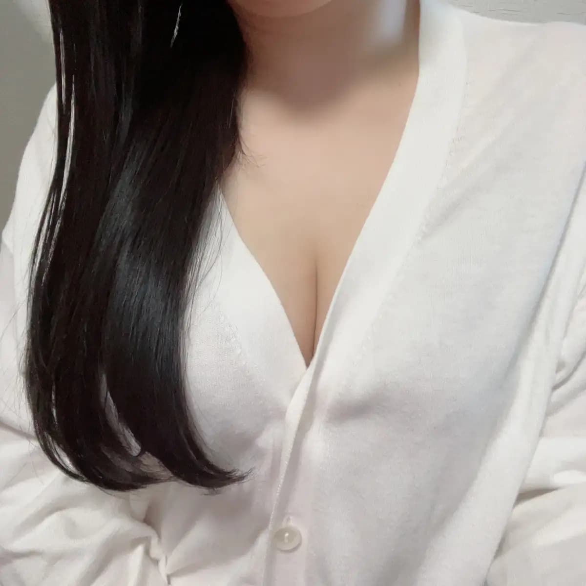 望月プロフィール|福岡県 福岡市 博多区 メンズエステ『Mrs.premium』