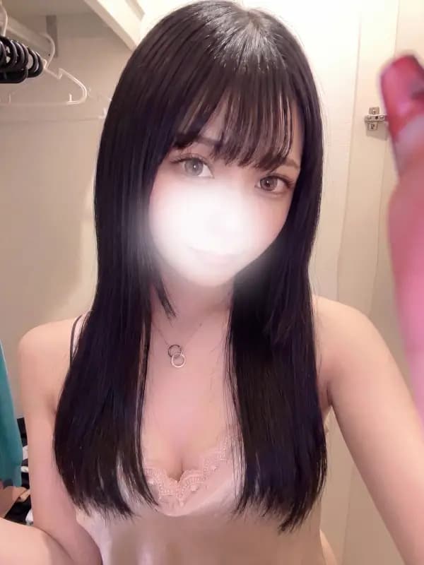 りささんのプロフィール｜完全個室プライベートサロン。門前仲町のメンズエステ愛好家から愛されております。メンエス初心者男性や、メンエス通からも支持を受けてます。リラックスと癒しの空間を提供。｜ゴッド・ブレス《GOD  BLESS》東京・門前仲町メンズエステ店