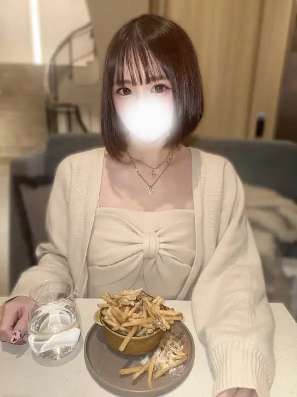 ももさんのプロフィール｜完全個室プライベートサロン。門前仲町のメンズエステ愛好家から愛されております。メンエス初心者男性や、メンエス通からも支持を受けてます。リラックスと癒しの空間を提供。｜ゴッド・ブレス《GOD  BLESS》東京・門前仲町メンズエステ店