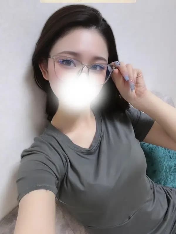りょうさんのプロフィール|完全個室プライベートサロン。門前仲町のメンズエステ愛好家から愛されております。メンエス初心者男性や、メンエス通からも支持を受けてます。リラックスと癒しの空間を提供。|ゴッド・ブレス《GOD BLESS》東京・門前仲町メンズエステ店
