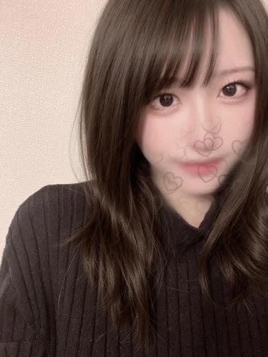 船橋メンズエステ フィオラ～Fiora～｜四つん這い専門の癒しサロン | 夏目　れい プロフィール