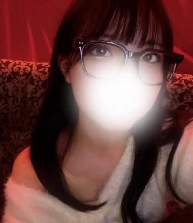 船橋メンズエステ フィオラ～Fiora～｜四つん這い専門の癒しサロン | 天水　もえ プロフィール