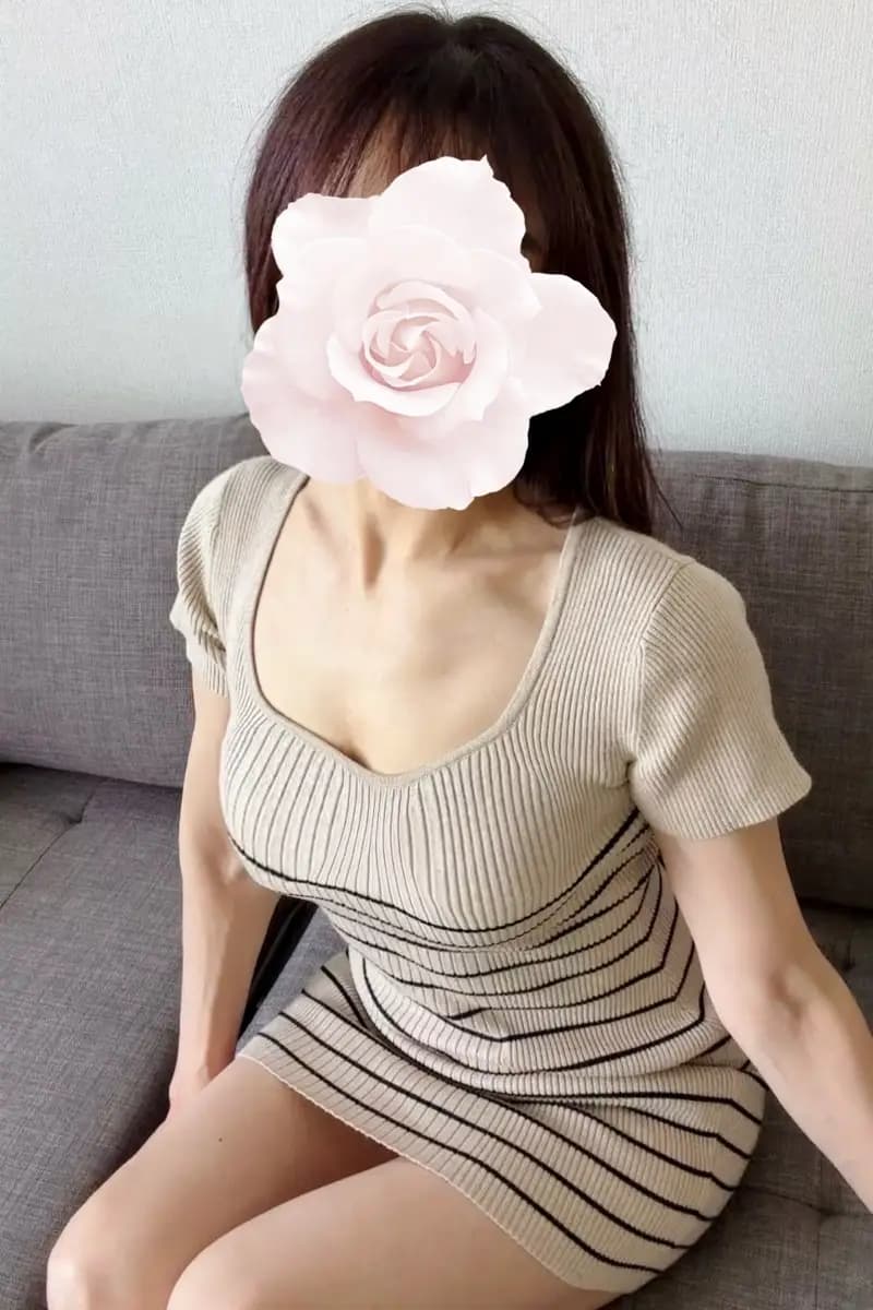 真都香♣︎まどか プロフィール｜岐阜メンズエステ 『ミセス ローズ』 Mrs.Rose　岐阜駅すぐのメンエスでリラクゼーションを