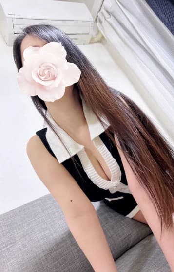 友梨奈♣︎ゆりな プロフィール｜岐阜メンズエステ 『ミセス ローズ』 Mrs.Rose　岐阜駅すぐのメンエスでリラクゼーションを
