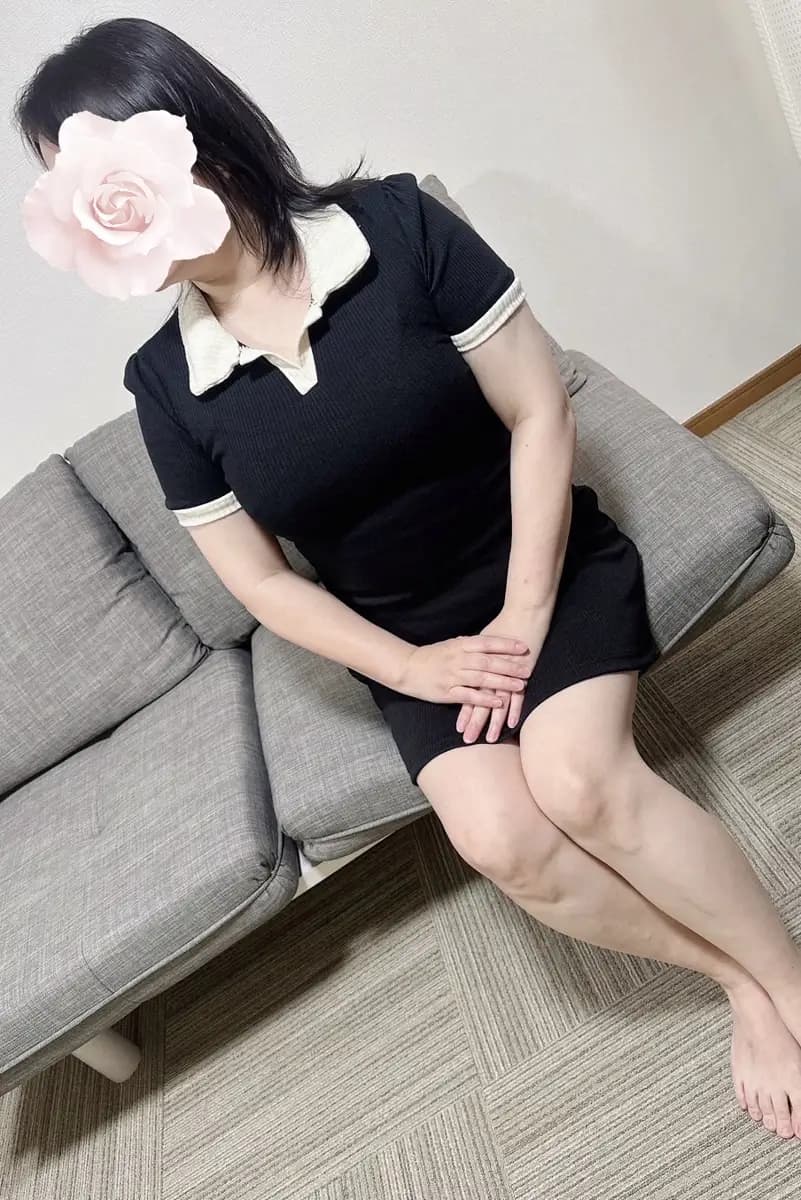 絢香♣︎あやか プロフィール|岐阜メンズエステ 『ミセス ローズ』 Mrs.Rose 岐阜駅すぐのメンエスでリラクゼーションを