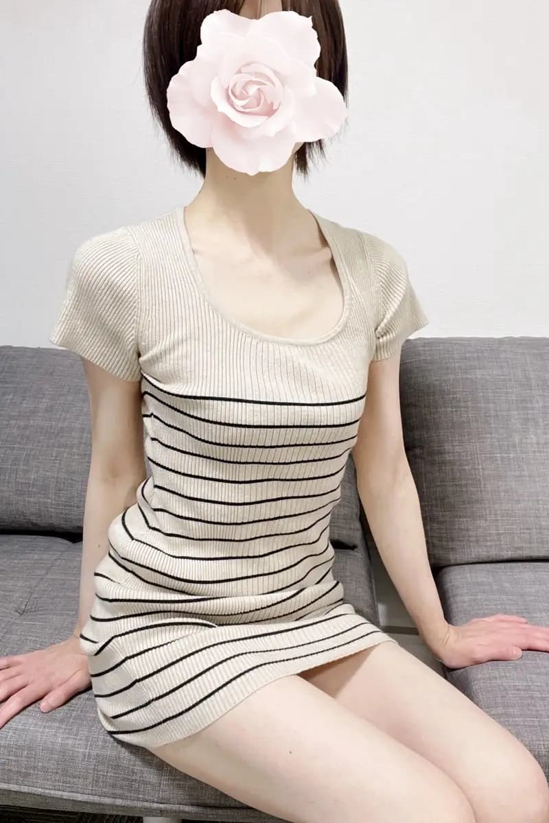 瑠奈♣︎るな プロフィール｜岐阜メンズエステ 『ミセス ローズ』 Mrs.Rose　岐阜駅すぐのメンエスでリラクゼーションを