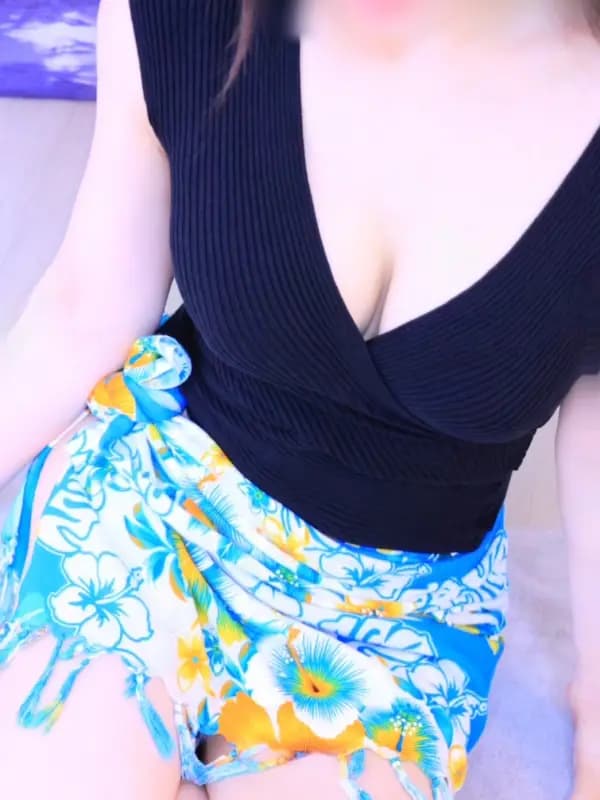 Moanaさんのプロフィール|ハワイ伝統のロミロミをベースにしたオイルトリートメントが☆人気☆|ハワイアンヴィレッジ