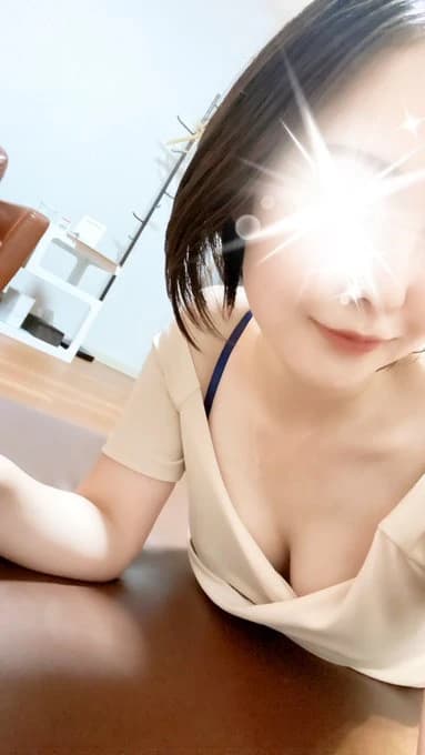 美来(みく)プロフィール｜大阪府 堺メンズエステ『LEON SPA -Gold-』