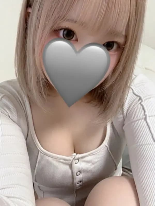 白川るなさんのプロフィール｜めんくら | 北千住メンエス | かわいい女の子と過ごす、誰にも邪魔されないリラックスタイム♪｜北千住メンズエステ めんくら