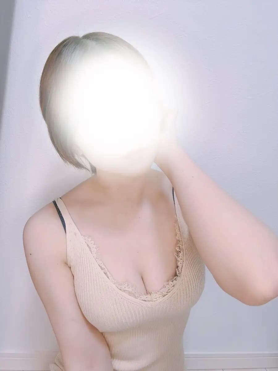 夜幻の女神　るか プロフィール｜熊本県 熊本市 メンズエステ『オイルクイーン』