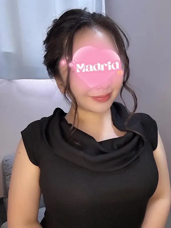 雨宮れみのご紹介│堺・堺東 メンエス Oil Madrid(オイルマドリード)