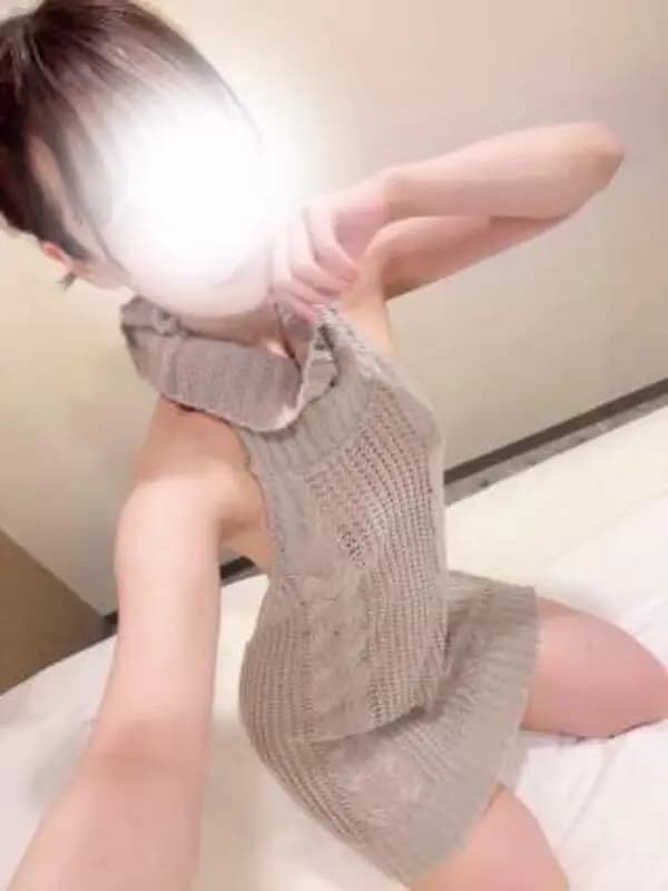 かんなプロフィール｜大阪府『新大阪メンズエステ  Mrs.Emmy』