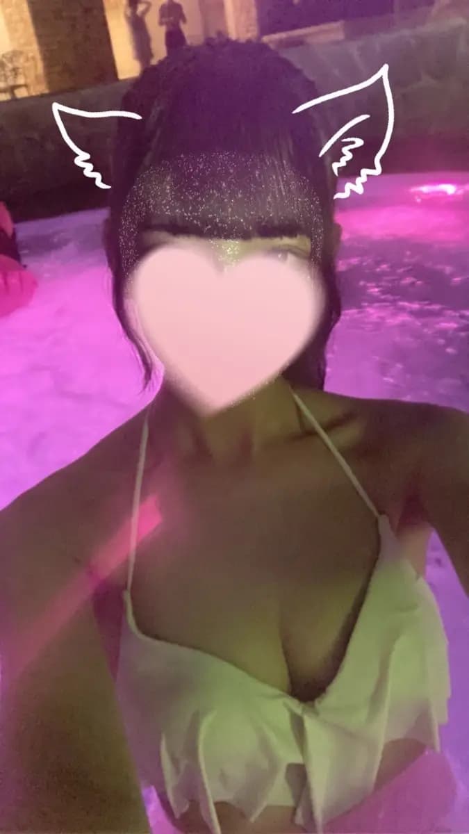 黒崎 かなう プロフィール｜大阪 日本橋 メンエス 『君色ドレスSPA』