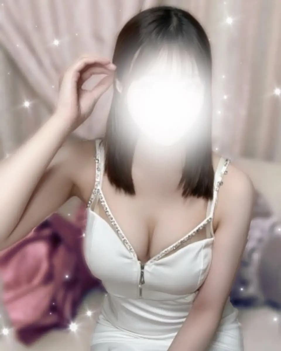 桜葉 このは プロフィール｜大阪 日本橋 メンエス 『君色ドレスSPA』