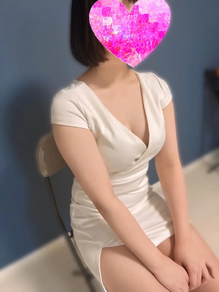 華絵 プロフィール｜岡山県 岡山市 メンズエステ『若妻の吐息』