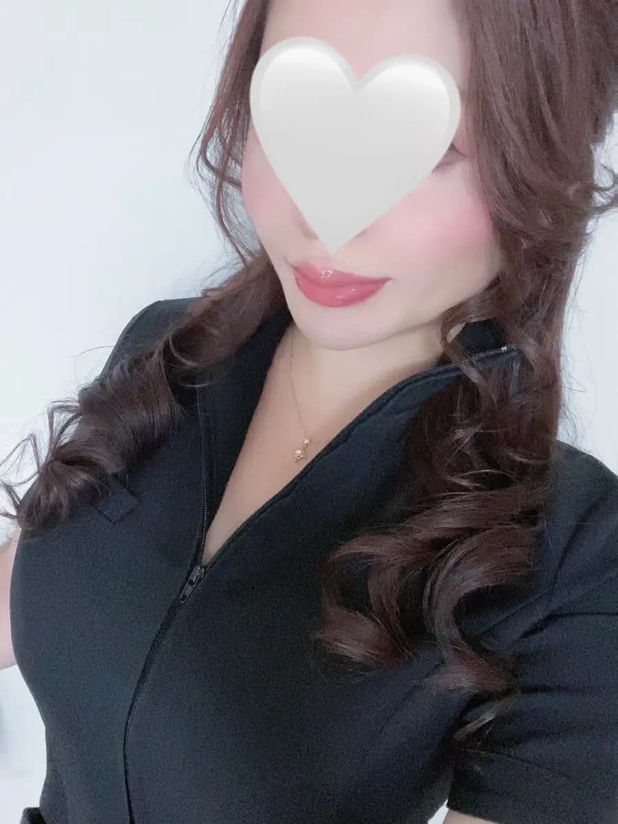 ⟢ 深沢　りえ ⟣  プロフィール｜福岡 北九州 小倉 メンズエステ『密のエステ』