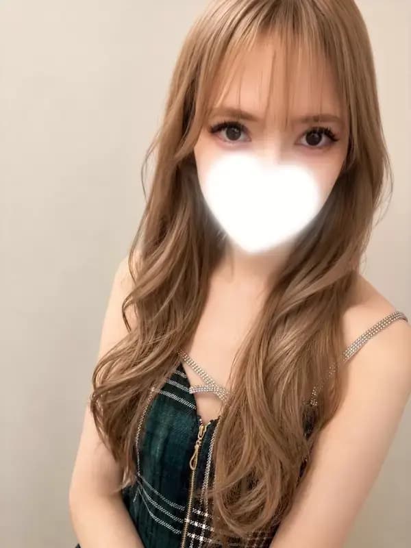 日南りさ