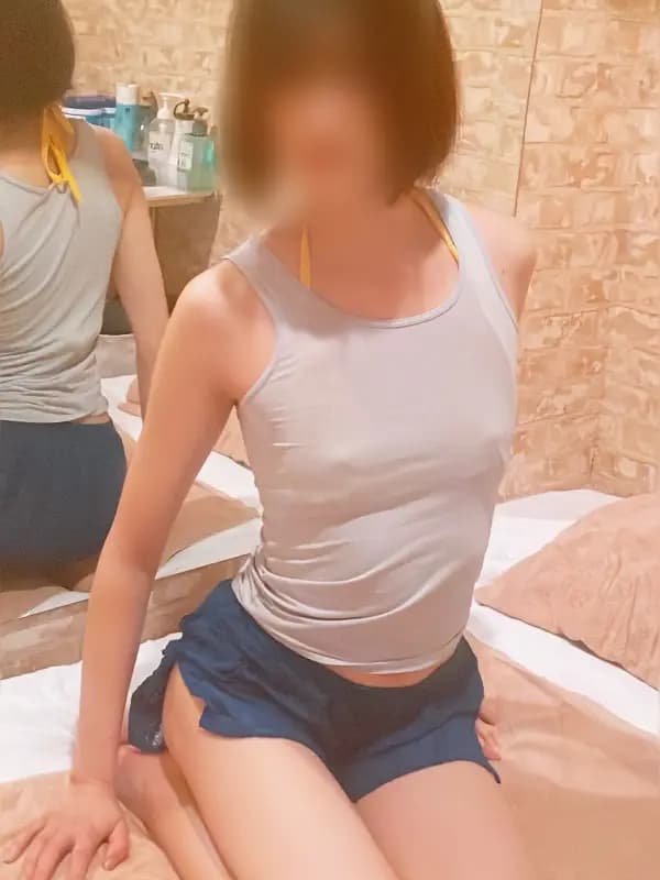 新人いおりさんのプロフィール｜ミニスカ天使の癒やしのマッサージ｜池袋メンズエステ LOVE LAND (ラブランド)