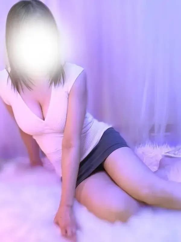 伊藤由奈｜栃木メンズエステ | 鼠径部琳派専門店　豪華絢爛